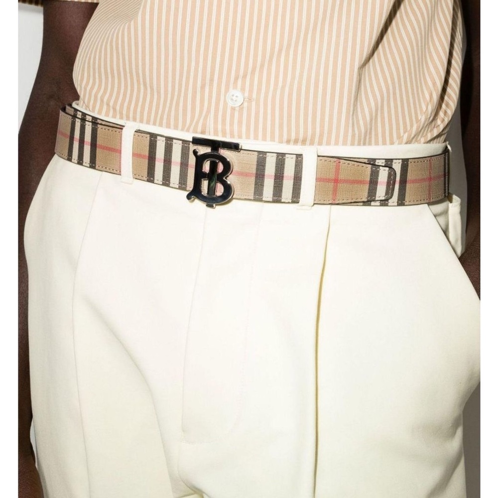 Size 85-NWT burberry belt